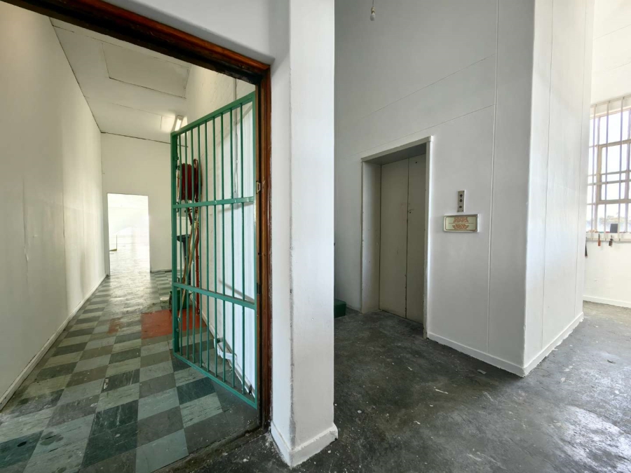 To Let commercial Property for Rent in Maitland Western Cape